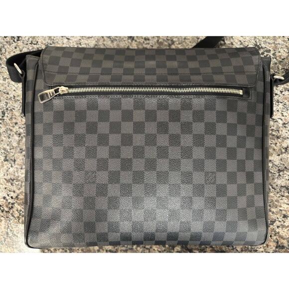 Louis Vuitton Damier Graphite District GM Messenger Bag FL3104 - 335391 - Picture 12 of 16